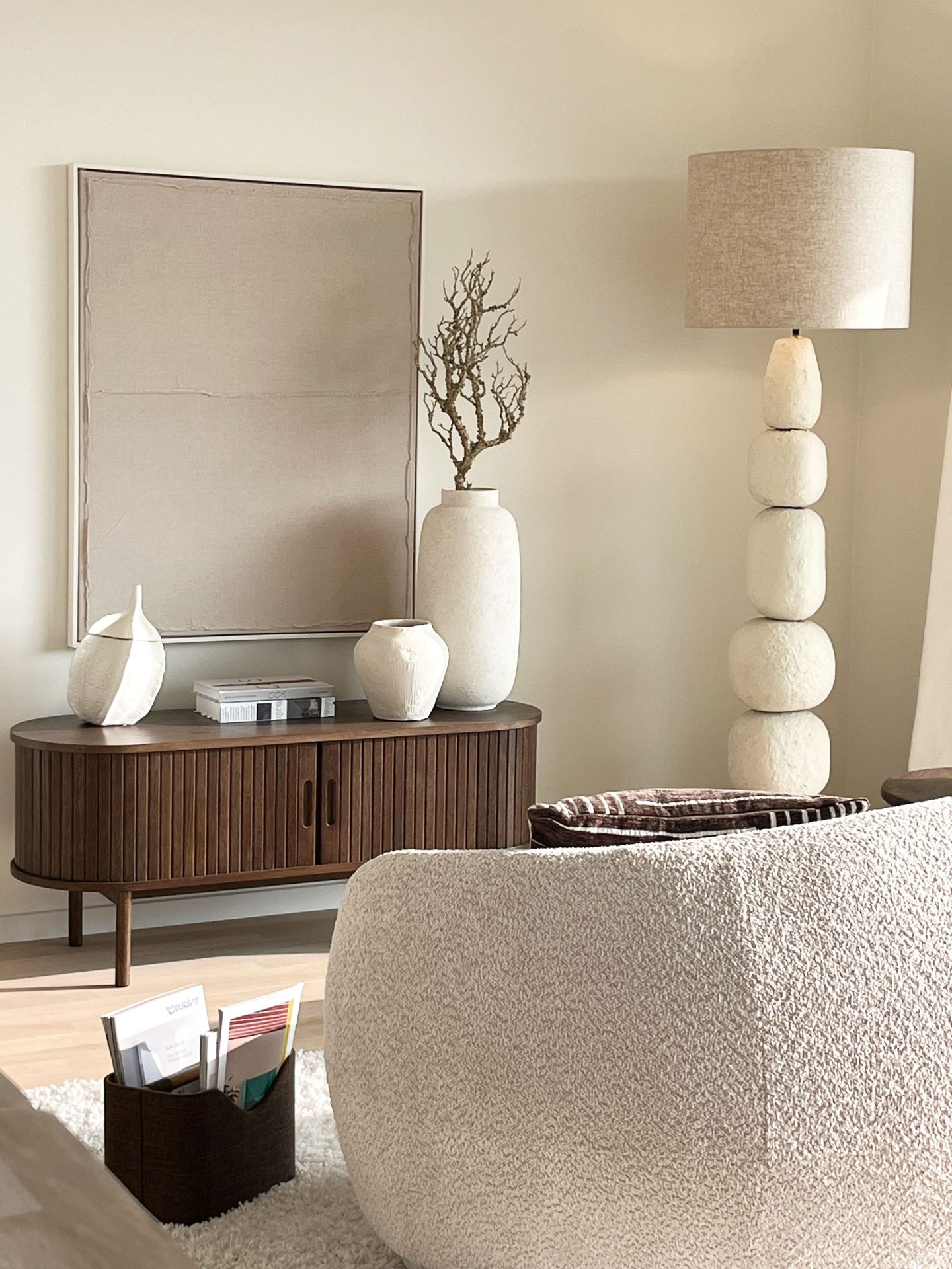 diekammerherrin_einrichtung_wohnzimmer_japandi_hell